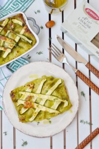 Lasagne con spinaci alle zucchine stracchino e filetti di acciuga