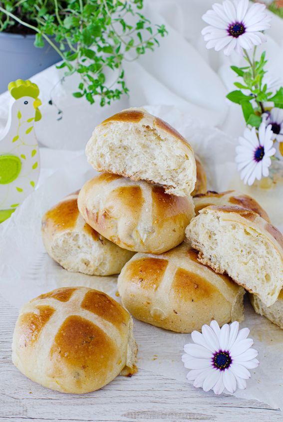 Hot cross buns panini brioche di Pasqua senza lattosio